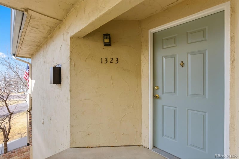8767 Dry Creek Rd #1323, Englewood, CO 80112