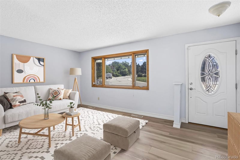 5888 Eldora Dr, Colorado Springs, CO 80918