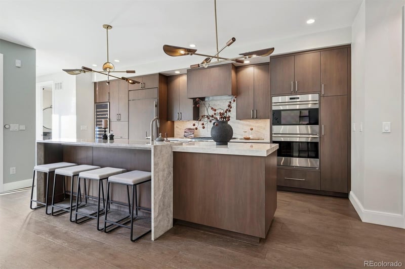 525 Columbine St, Denver, CO 80206