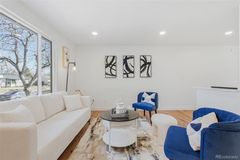 15636 Floyd Ave, Aurora, CO 80013