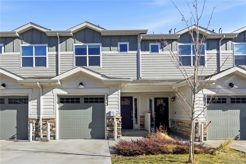 1033 Oak Cir, Lakewood, CO 80215