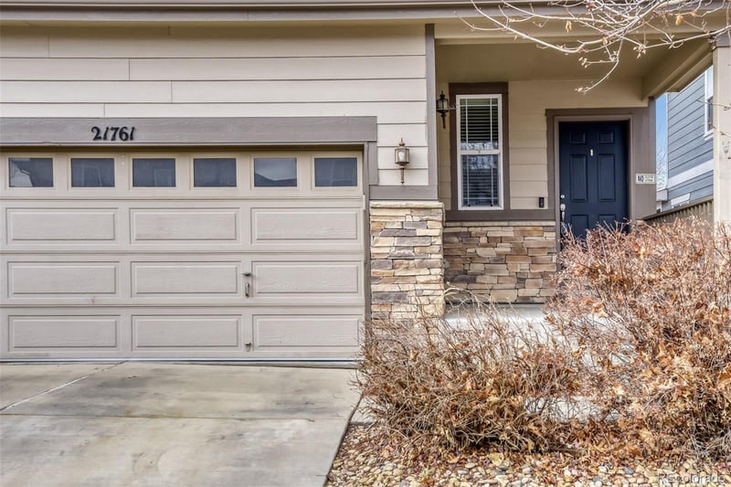 21761 Layton Dr, Aurora, CO 80015