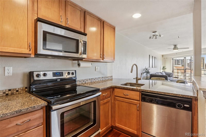 100 Park Ave #405, Denver, CO 80205