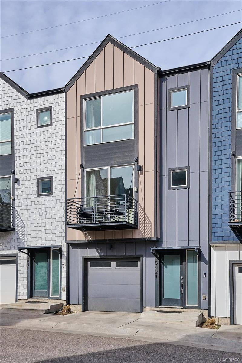 5621 11th Pl, Lakewood, CO 80214