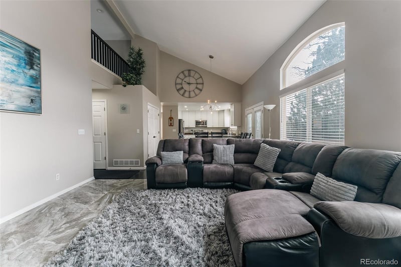 19066 Berry Dr, Aurora, CO 80015