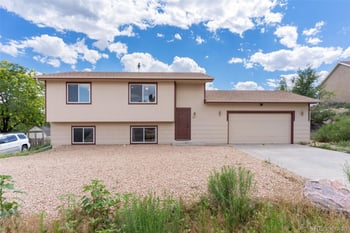 817 Aguilar Ln, Pueblo, CO 81007