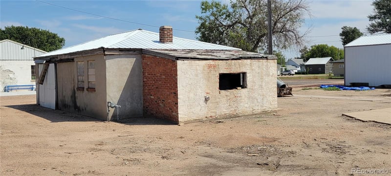 312 6th St, Julesburg, CO 80737