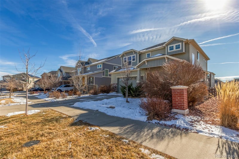 26310 Bayaud Ave, Aurora, CO 80018