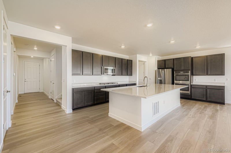 24595 E Kettle Ct, Aurora, CO 80016