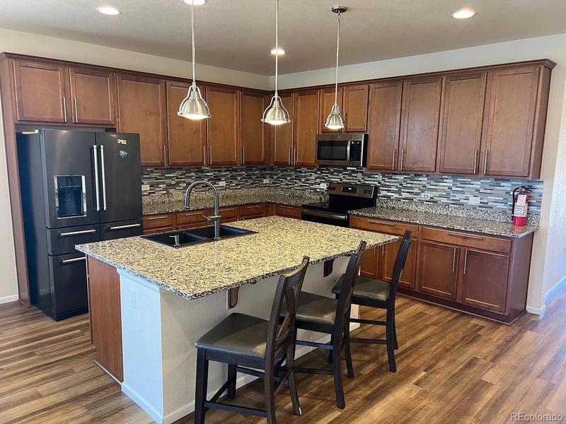 22822 Union Cir, Aurora, CO 80015