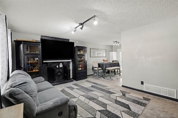 4212 Laredo Way, Aurora, CO 80013