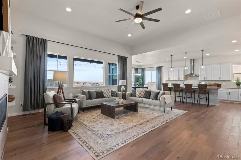 6685 Kenzie Cir, Castle Pines, CO 80108