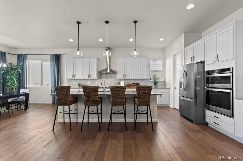 6685 Kenzie Cir, Castle Pines, CO 80108