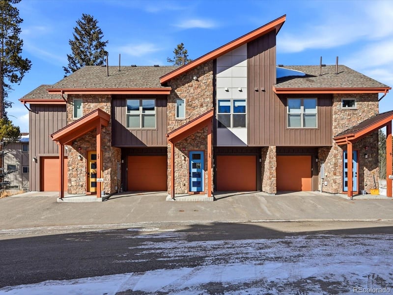 15 Adventure Ave, Fraser, CO 80442