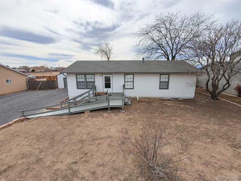 257 Bailey Dr, Pueblo, CO 81007