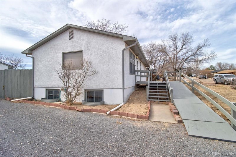 257 Bailey Dr, Pueblo, CO 81007
