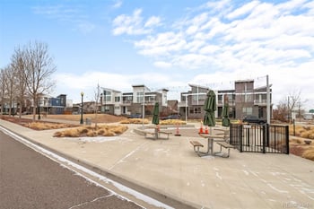 5540 Valentia Ct, Denver, CO 80238