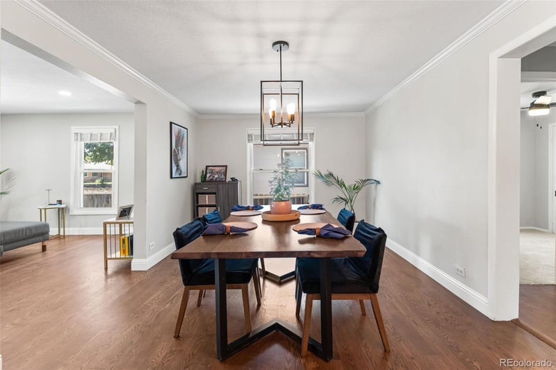 1111 Dartmouth Ave, Englewood, CO 80113