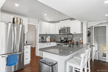 1111 Dartmouth Ave, Englewood, CO 80113