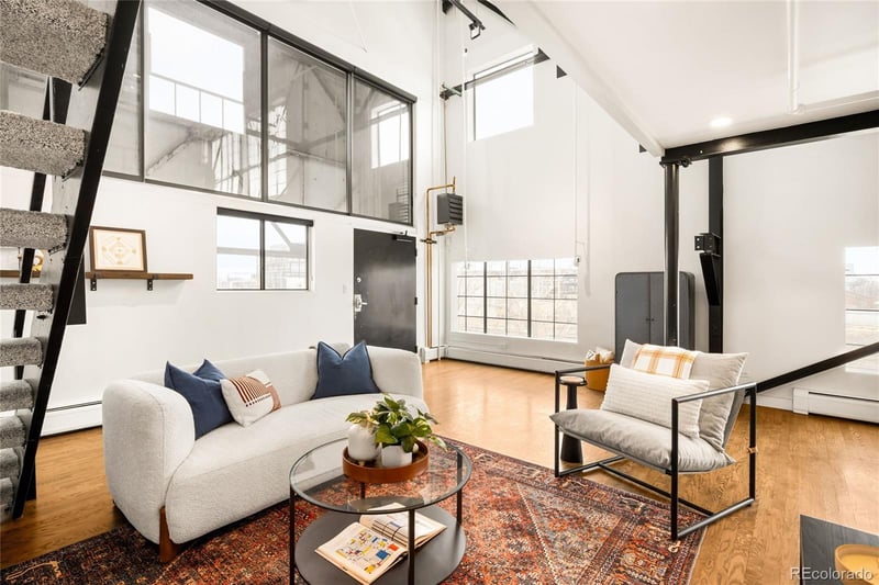 3377 Blake St #213, Denver, CO 80205