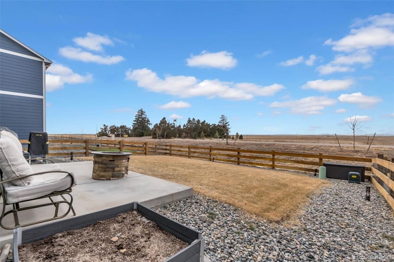 211 Fox St, Bennett, CO 80102