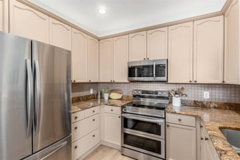 8445 Holland Way #102, Littleton, CO 80128