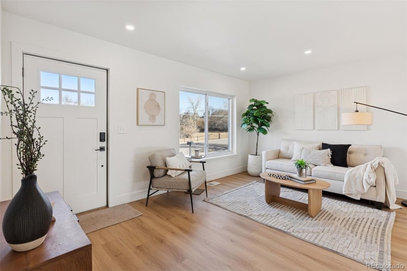 1494 Lake Ave, Littleton, CO 80120