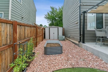 4887 Duluth Ct, Denver, CO 80239