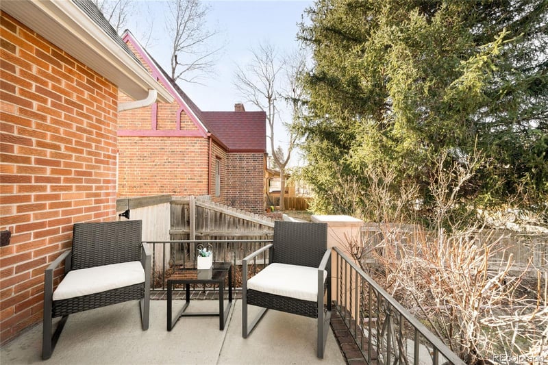 2390 Glencoe St, Denver, CO 80207