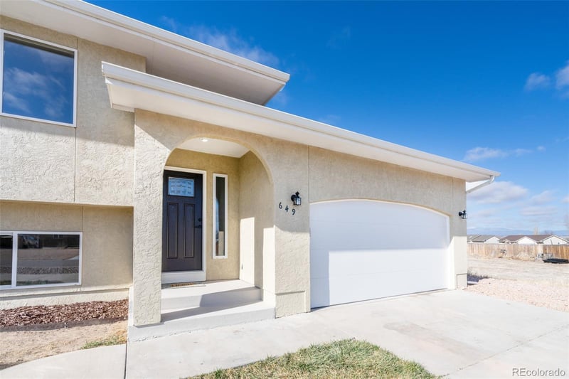 649 S Bond Dr E, Pueblo West, CO 81007