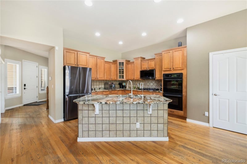 9884 Telluride St, Commerce City, CO 80022