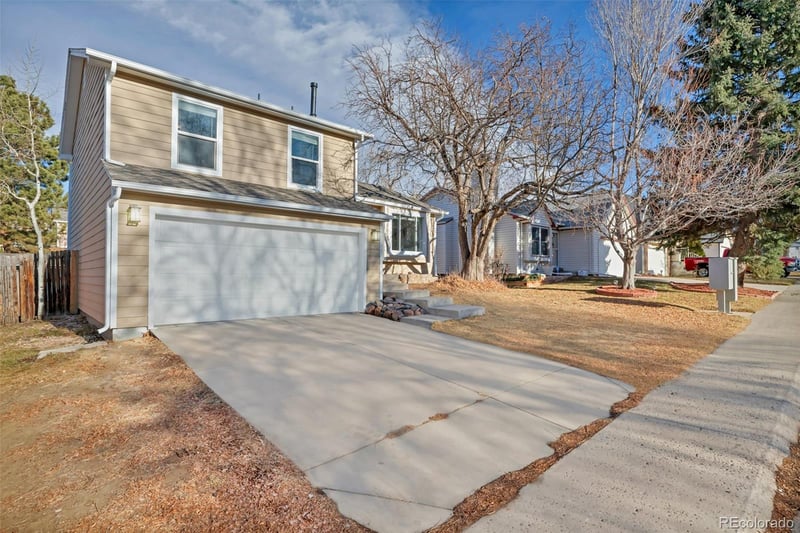 18977 Napa Dr, Aurora, CO 80013