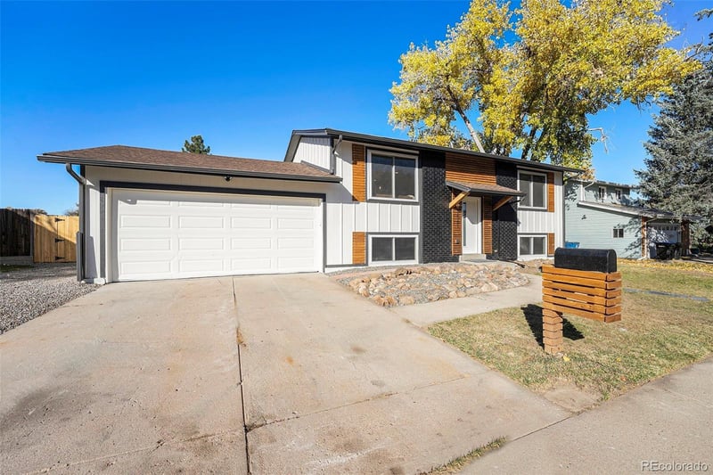 7561 Johnson St, Arvada, CO 80005
