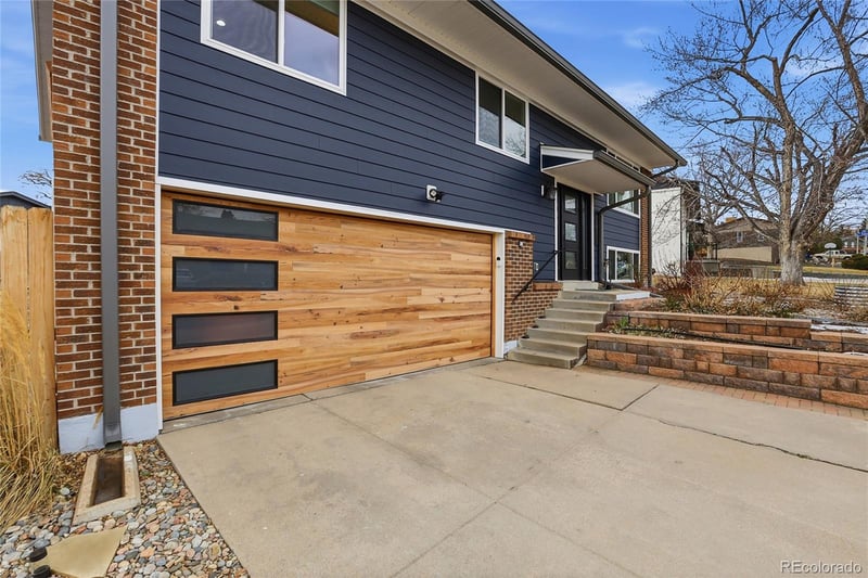 12800 Asbury Pl, Lakewood, CO 80228