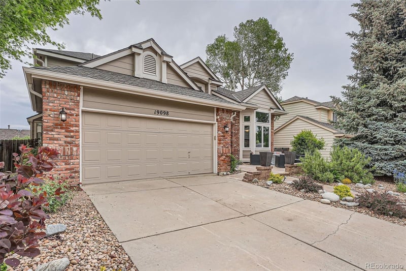 19098 Ida Dr, Aurora, CO 80015