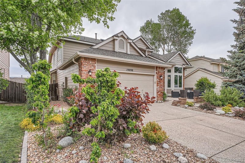 19098 Ida Dr, Aurora, CO 80015