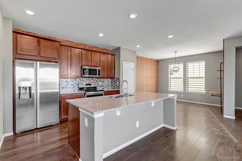 21876 Radcliff Cir, Aurora, CO 80015