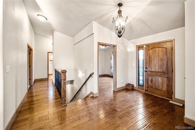 5707 Mark Twain Ln, Pueblo, CO 81008