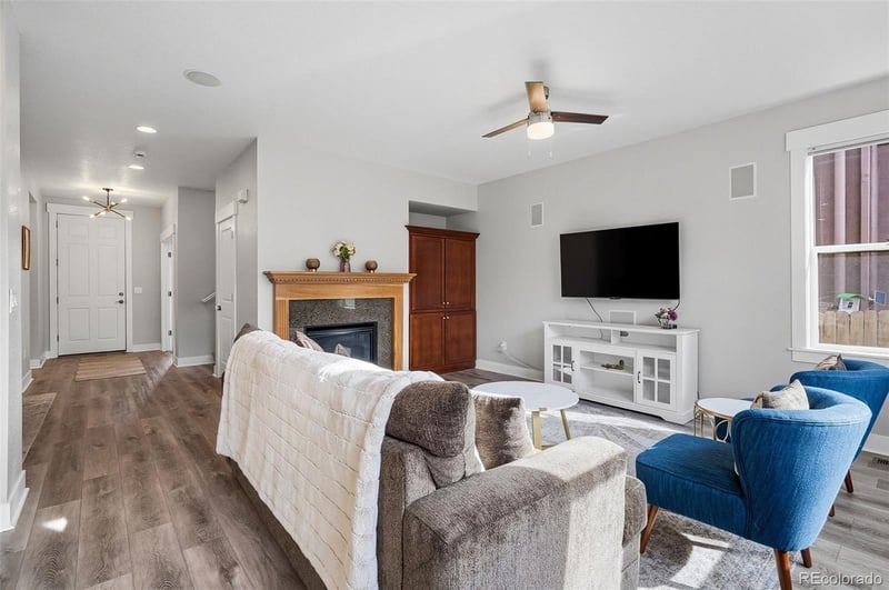 8608 25th Dr, Denver, CO 80238