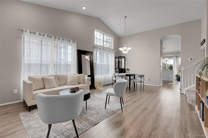 4912 Fultondale Way, Aurora, CO 80016