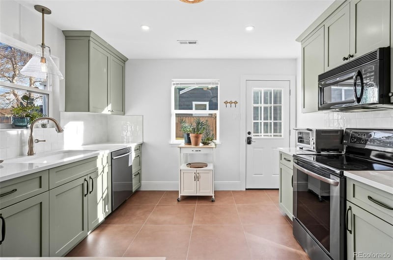 3260 S Galapago St, Englewood, CO 80110