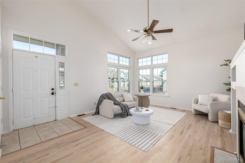 9936 E Hawaii Pl, Aurora, CO 80247