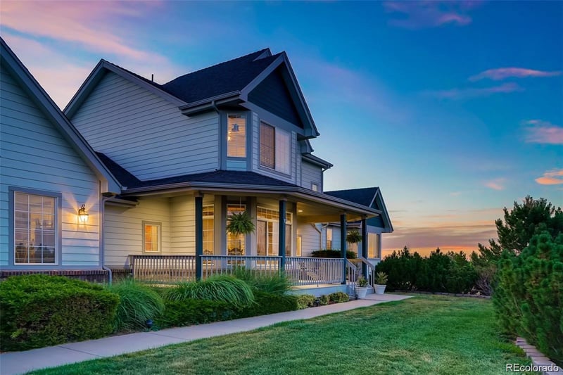 935 Green Gables Cir Ct, Bennett, CO 80102
