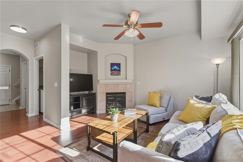 12203 2nd Dr, Aurora, CO 80011