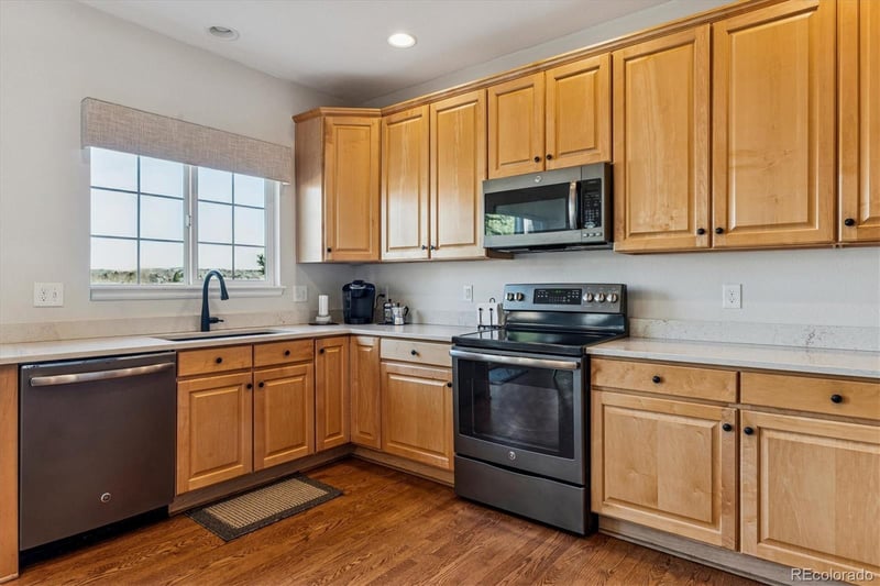 1004 Riddlewood Rd, Highlands Ranch, CO 80129