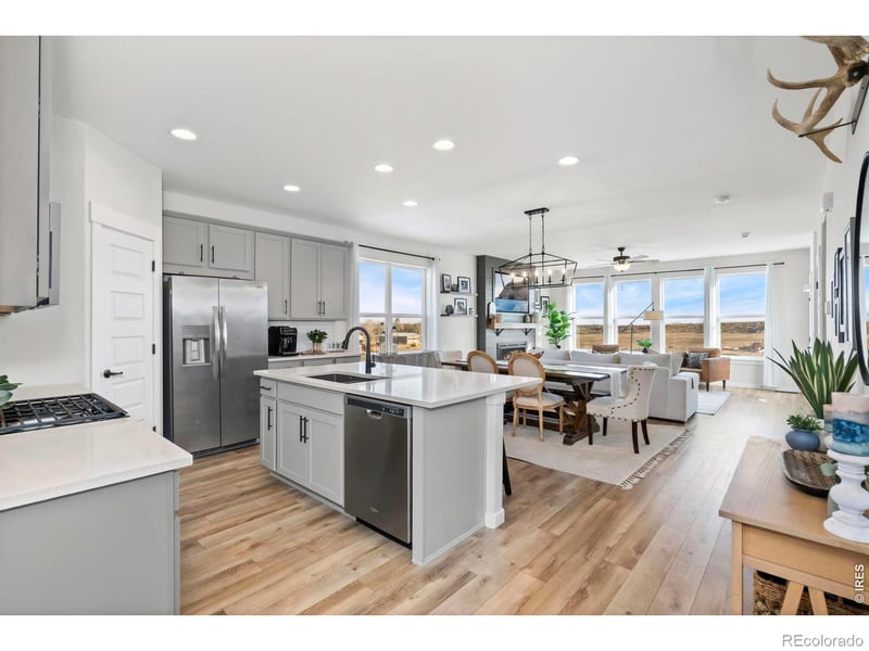 202 Lake Park Dr, Loveland, CO 80537