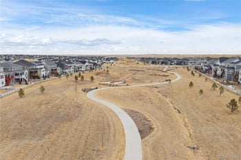 7140 Vandriver Way, Aurora, CO 80016