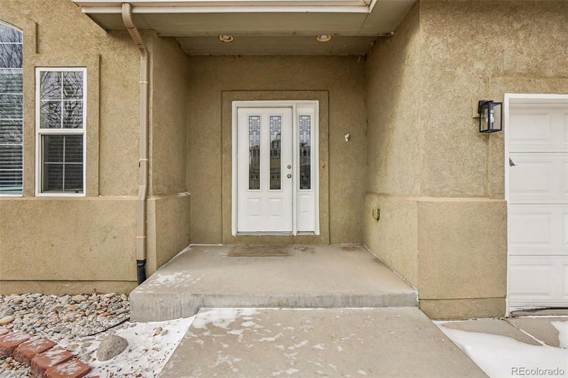 10805 Barclay Ct, Commerce City, CO 80640