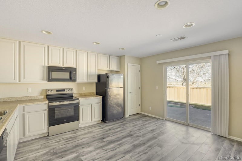 15827 Randolph Pl, Denver, CO 80239