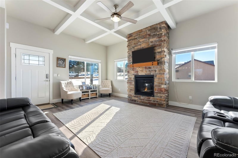 489 Duesouth Rd, Florissant, CO 80816